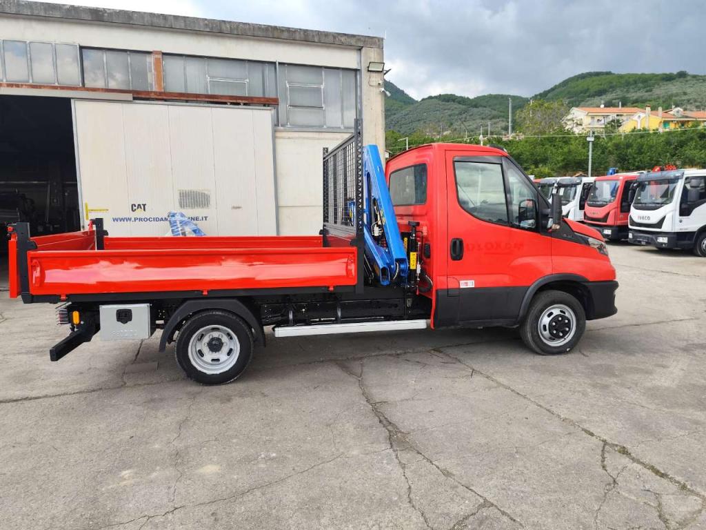 Iveco DAILY 35-140 Foto 2
