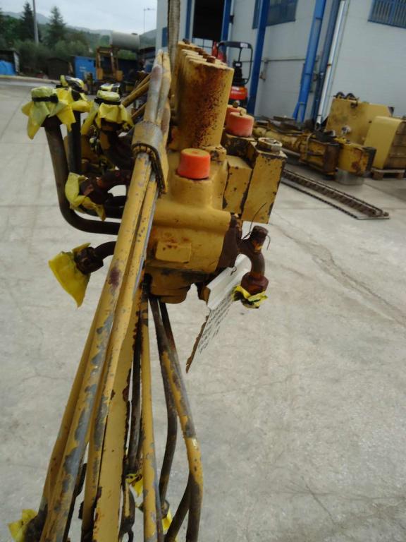 Distributore idraulico per Fiat Allis FE18 Foto 5