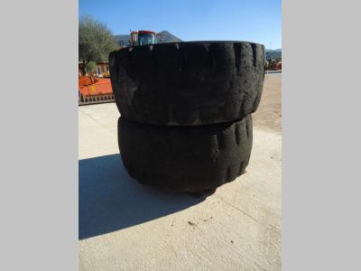 Pneumatico con Cerchio per 26.5R25 - COMPLETI DI CERCHI - AL 20% - in vendita da OLM 90 Srl