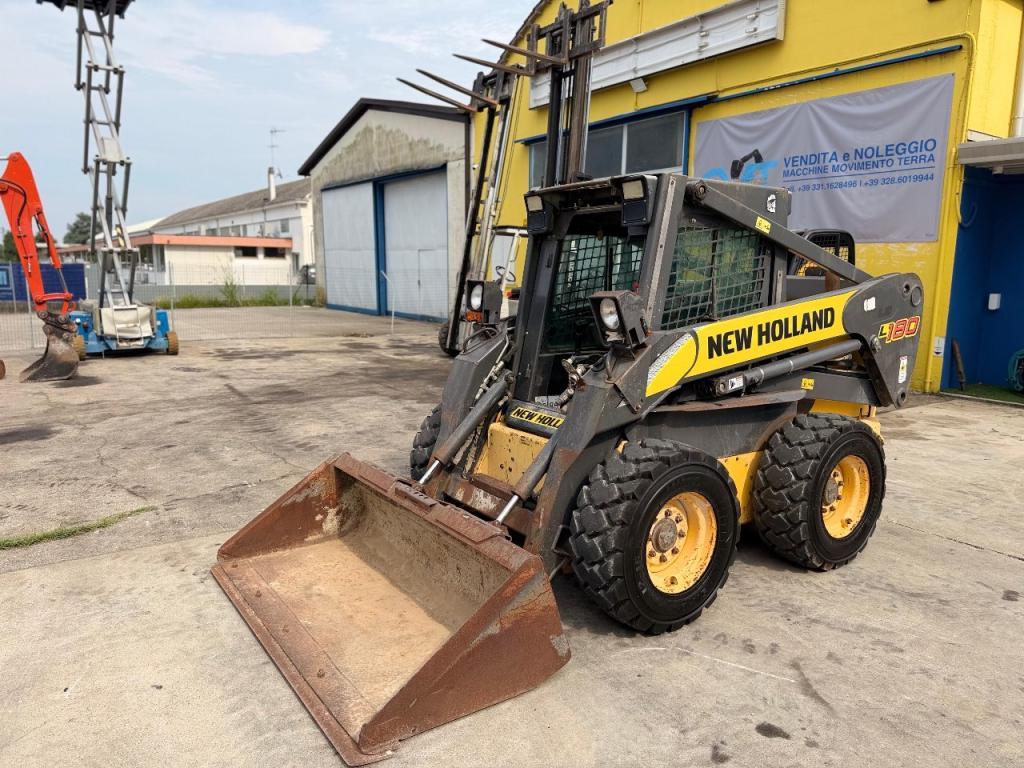 New Holland LS180 Foto 1
