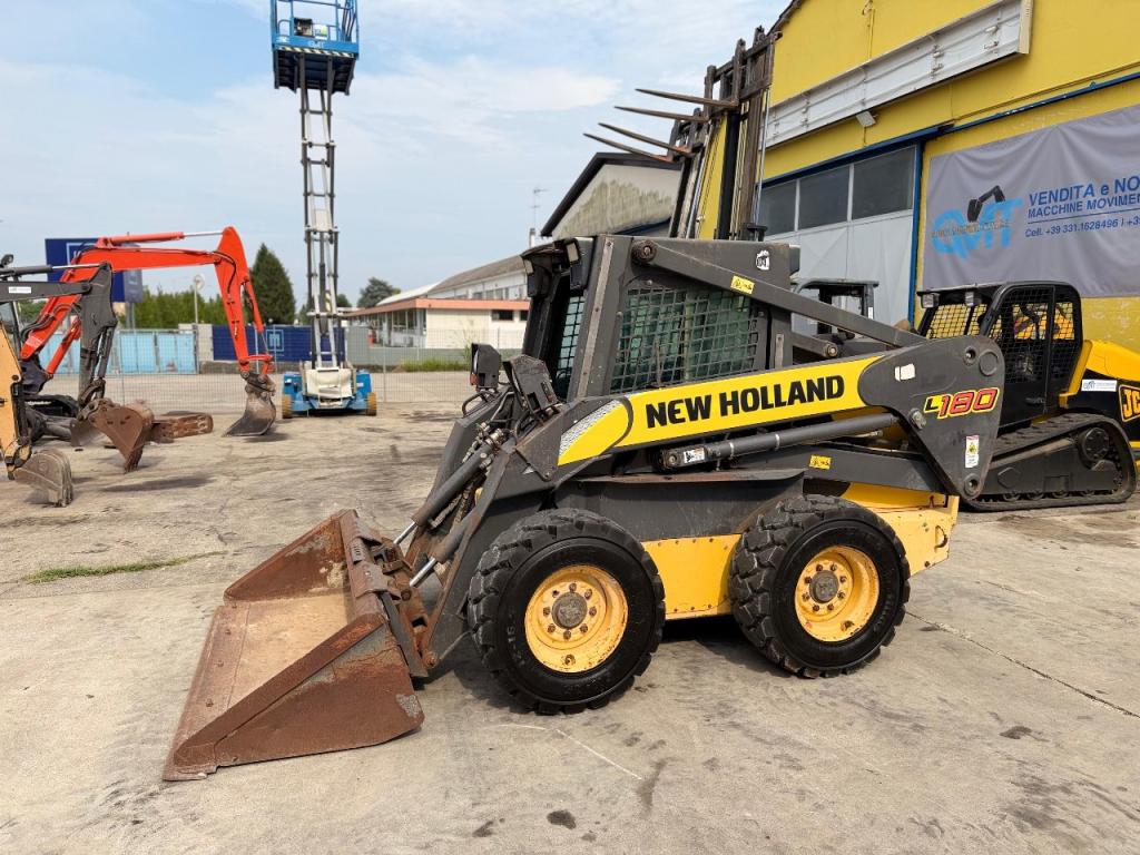 New Holland LS180 Foto 2