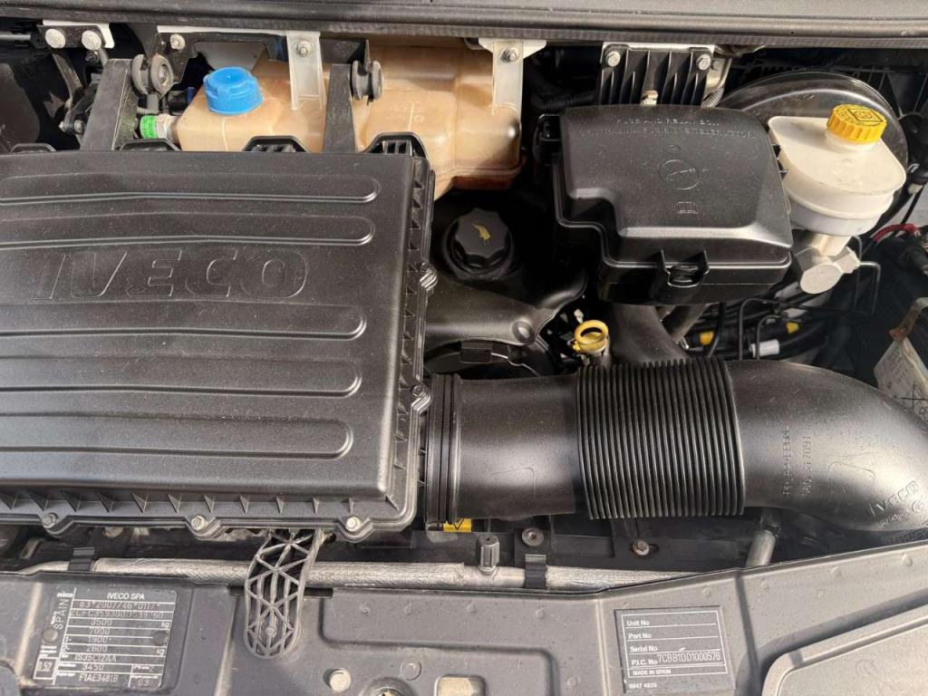 Iveco 35C13 Foto 16