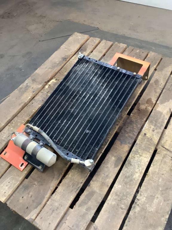 Radiatore aria condizionata per Fiat Hitachi EX215 Foto 2