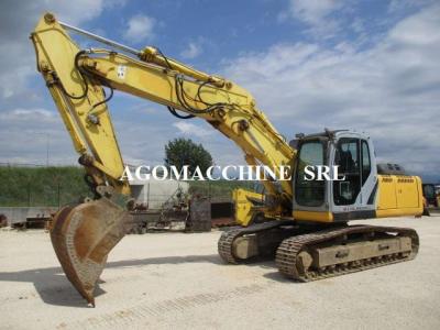 New Holland E215B in vendita da Agomacchine Srl