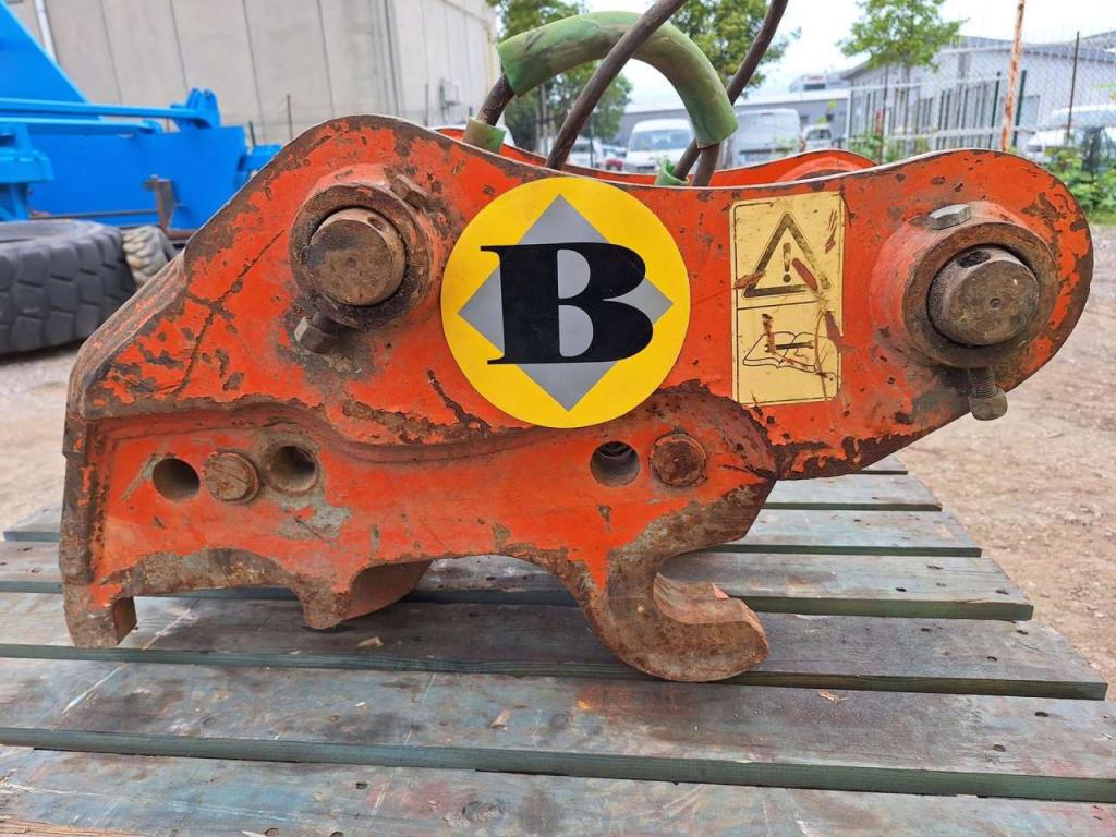 Trevi Benne UNI70 for 13-15 t excavators Foto 6