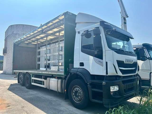 Iveco Stralis AD 260S46 Foto 1