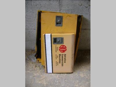 Cofanatura e carter carrozzeria per Liebherr 902 in vendita da PRV Ricambi Srl