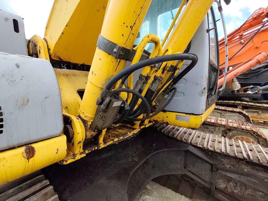 New Holland E245 Foto 10