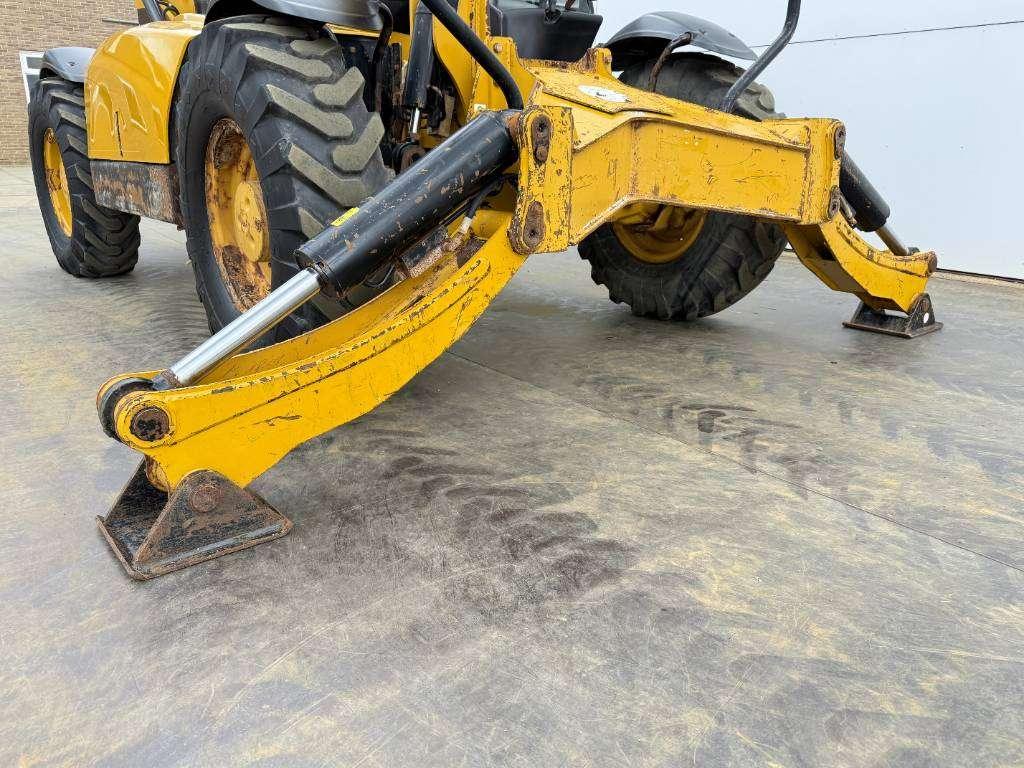 Caterpillar TH460B - 15m Reach / 4 Wheel Steering Foto 23