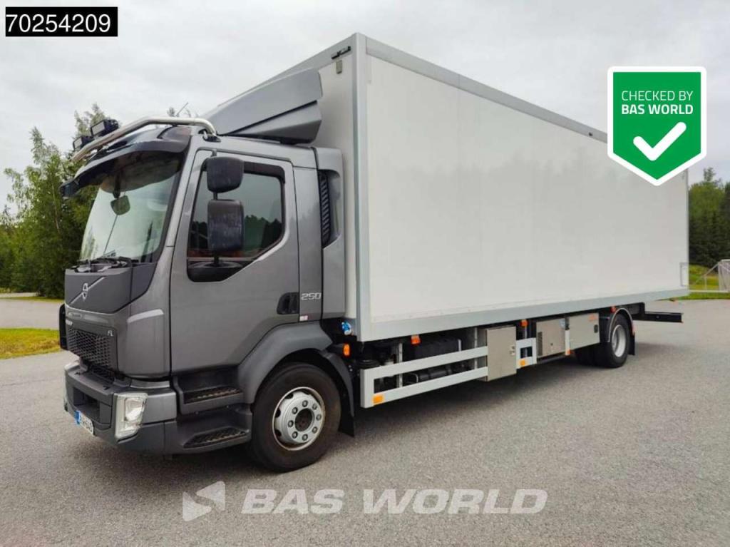 Volvo FL 250 4X2 Like NEW! Exhibition truck EURO 6 Foto 1