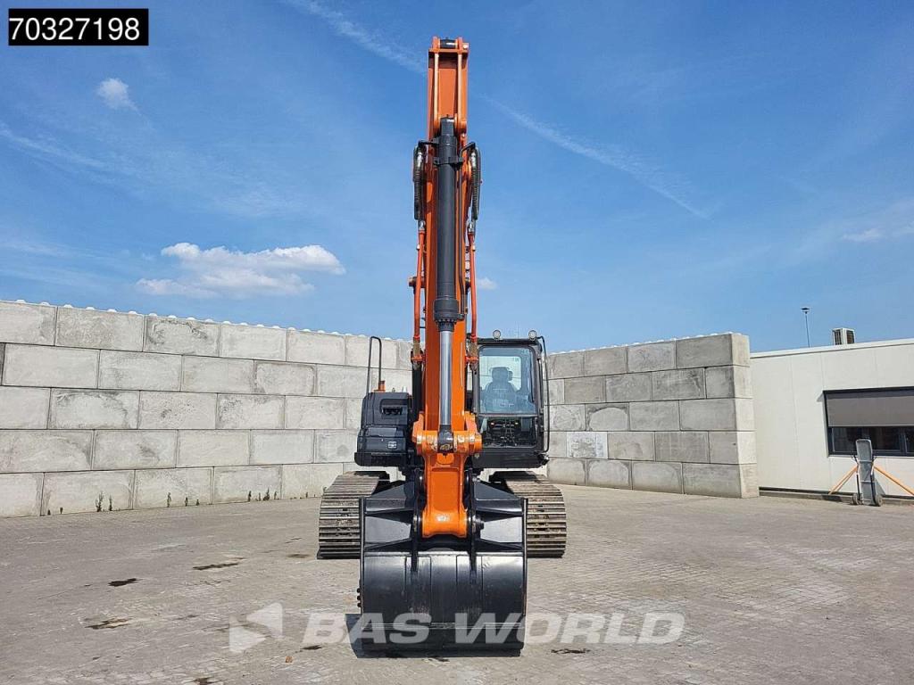 Hitachi ZX220 LC-5G ISUZU ENGINE Foto 8