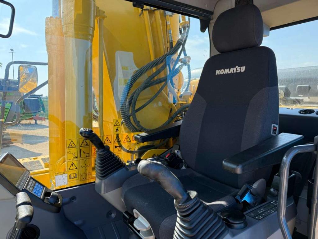 Komatsu PC210 NLC-11 Foto 16