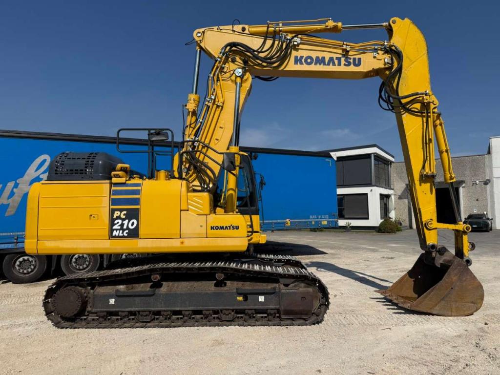 Komatsu PC210 NLC-11 Foto 6