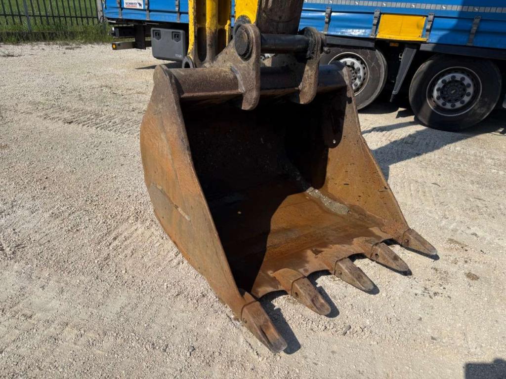 Komatsu PC210 NLC-11 Foto 8