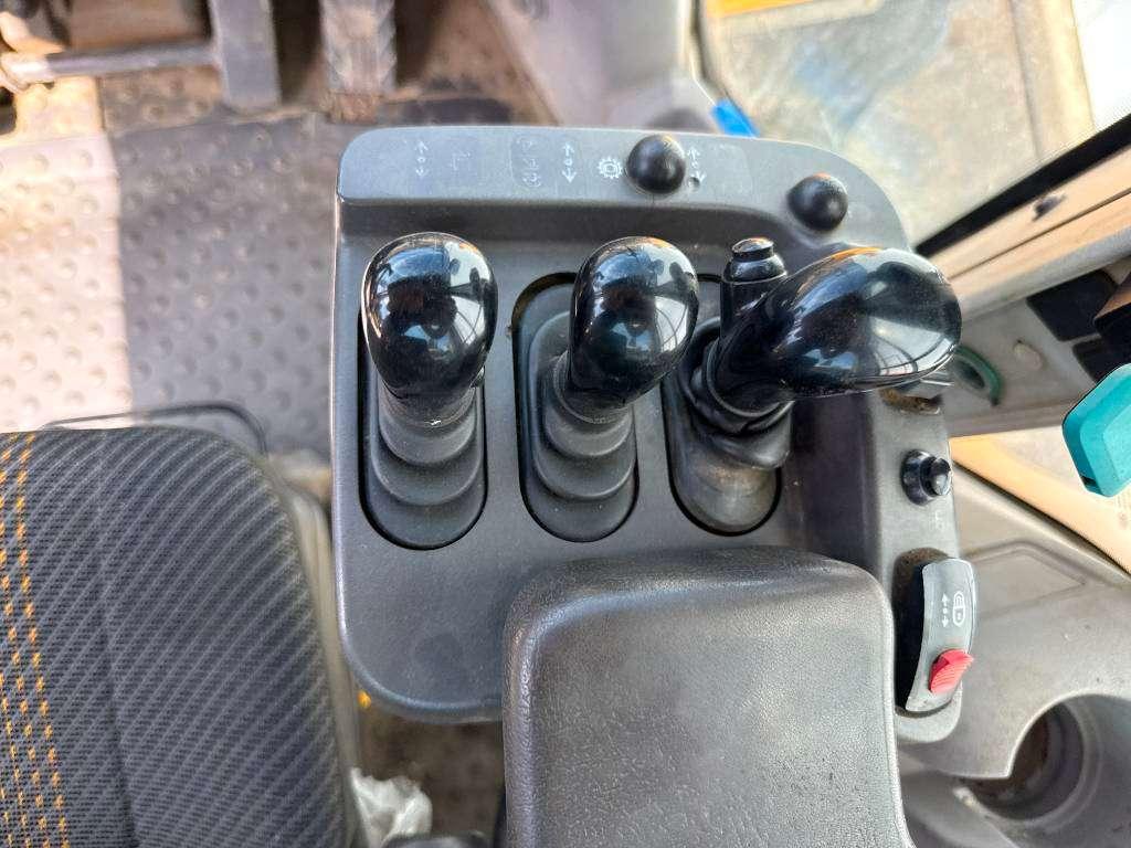 Volvo L150H - 3rd Function / Automatic Greasing Foto 10