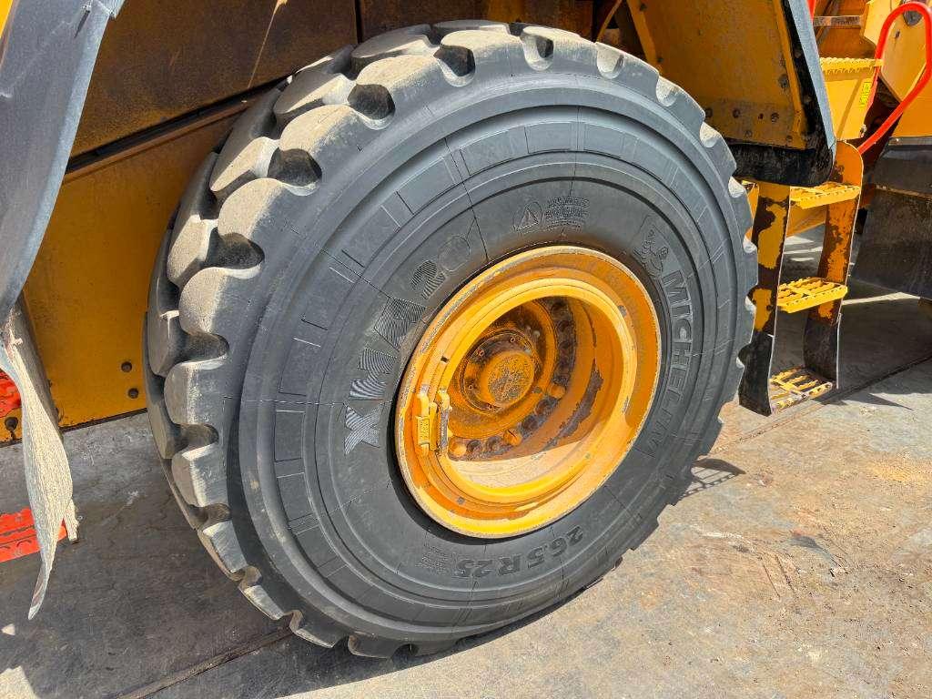 Volvo L150H - 3rd Function / Automatic Greasing Foto 23
