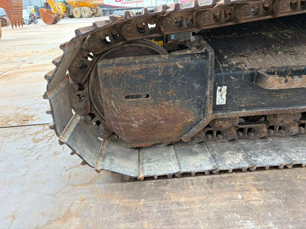 Hitachi ZX210-6 Foto 18