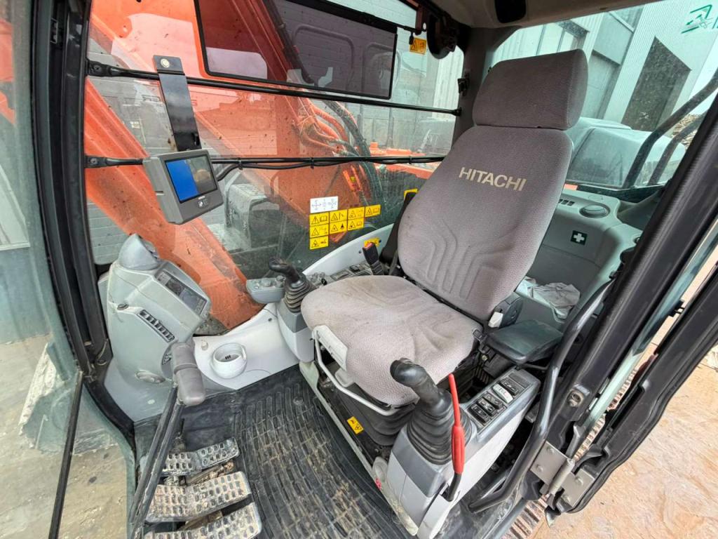 Hitachi ZX210-6 Foto 24