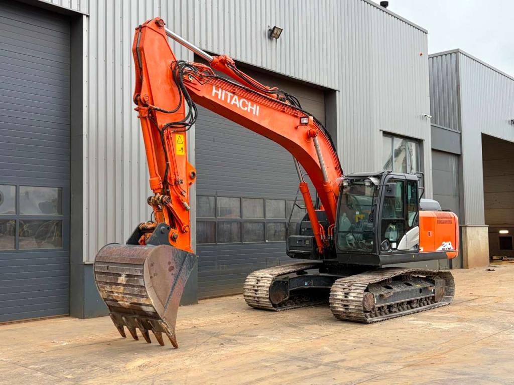 Hitachi ZX210-6 Foto 4