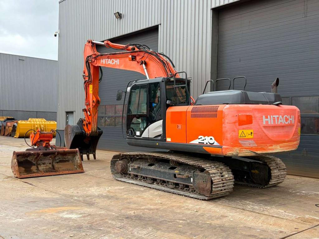 Hitachi ZX210-6 Foto 5