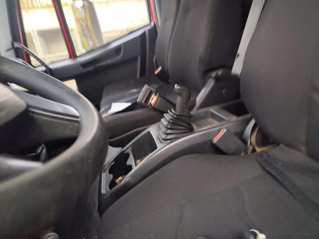 Iveco EUROCARGO 120-250 Foto 14