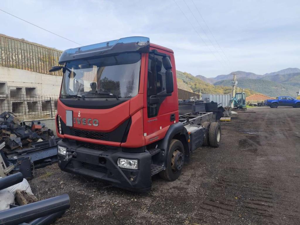 Iveco EUROCARGO 120-250 Foto 3