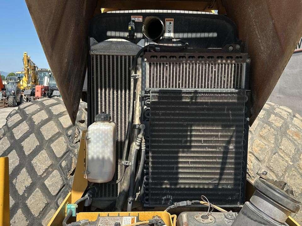 Caterpillar CS-533E Foto 10