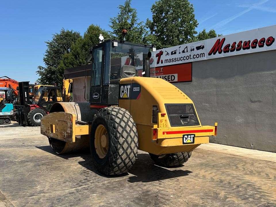 Caterpillar CS-533E Foto 3