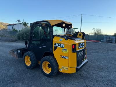 JCB 155