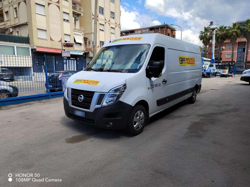 Nissan nv400 Foto 10