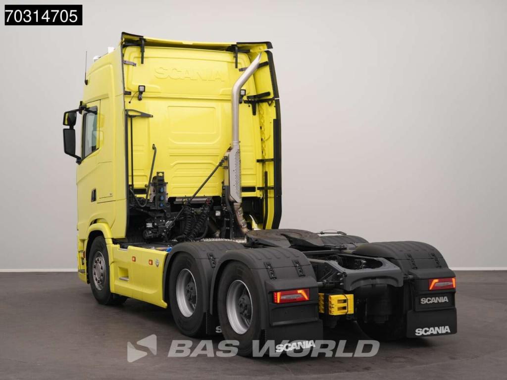 Scania S590 6X4 Full-Air Retarder 2xTanks Big-Axle Standklima Leder Navi Foto 2