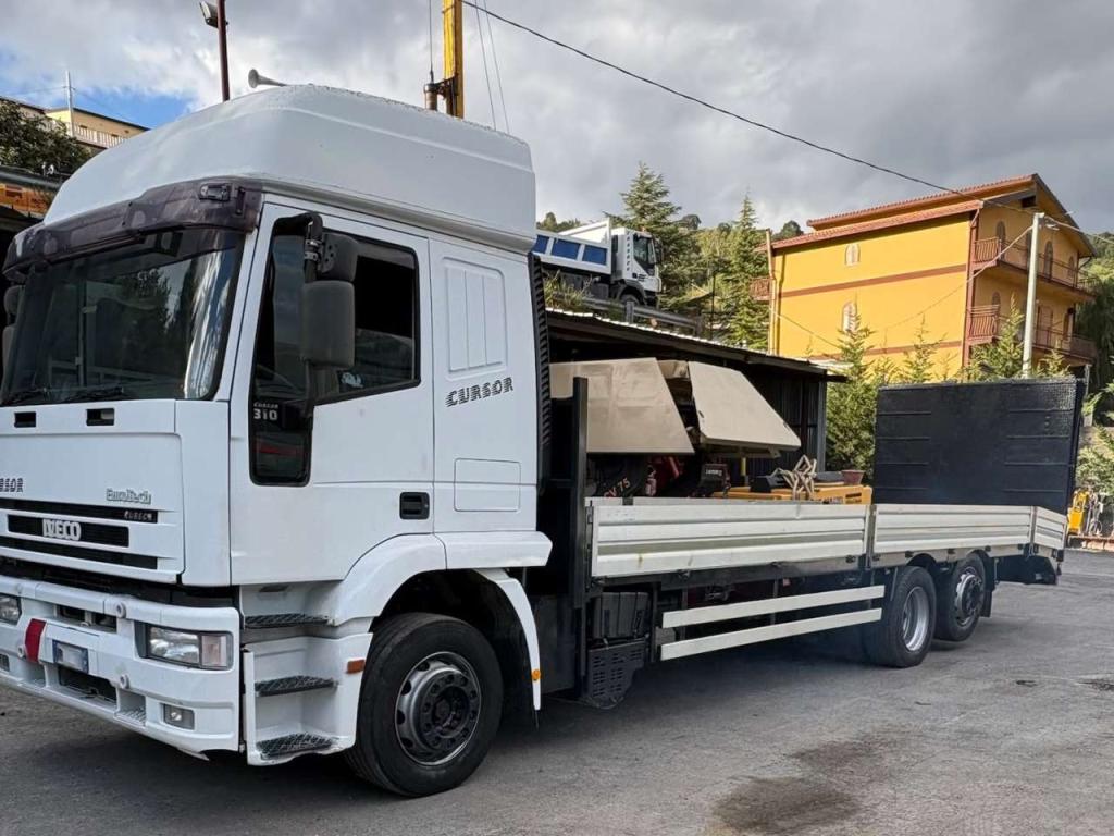 Iveco 310XVCURSOR Foto 2