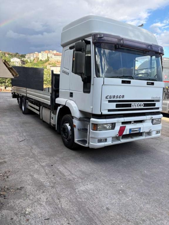 Iveco 310XVCURSOR Foto 3