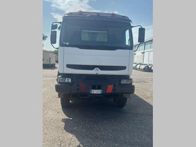 Renault 33FVC2-420 in vendita da Deal Di Balliu Mentor & c. Sas