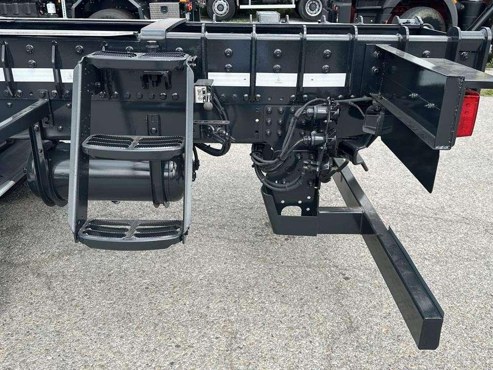 Scania R650 8x4 Foto 10