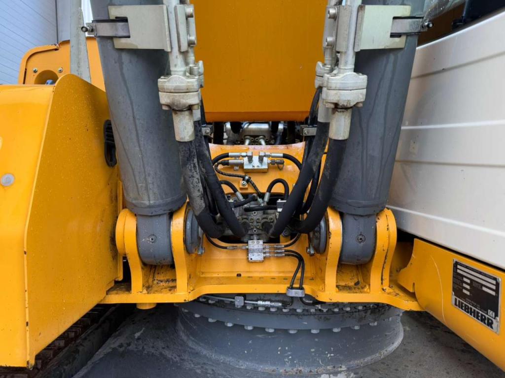 Liebherr R926 LC Foto 22
