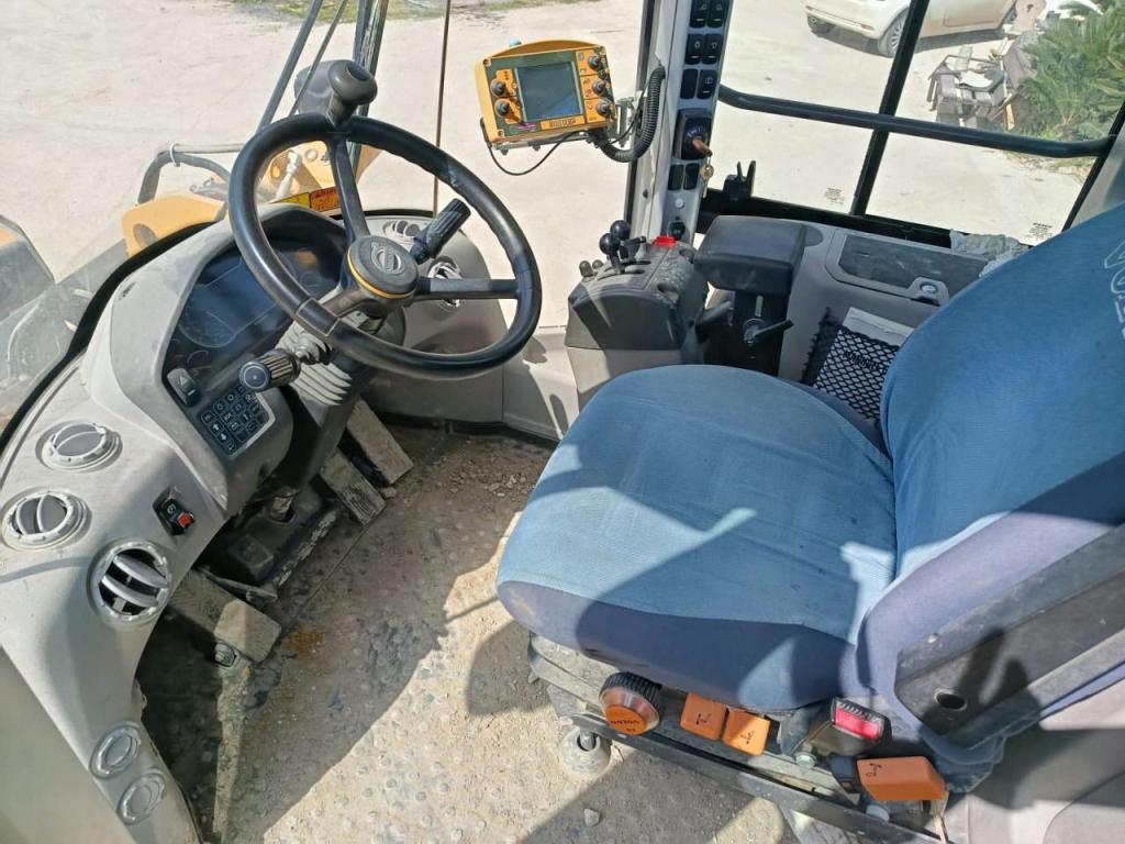 Volvo L90H Foto 7