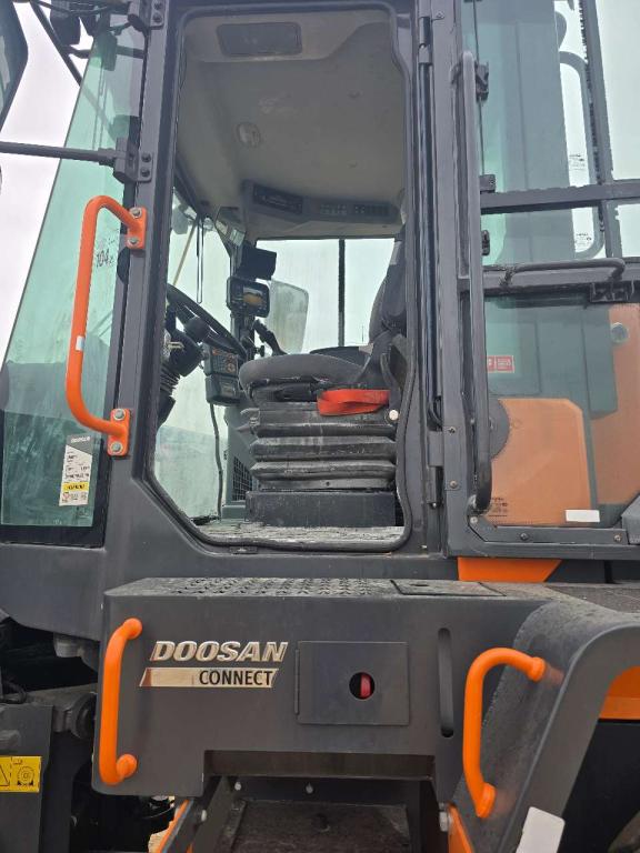 Doosan DL280 - 7 Foto 17