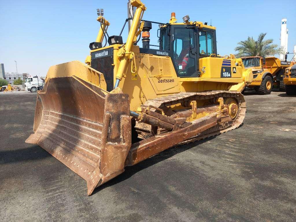 Komatsu D155A-6R (4pcs available for sale in Abu Dhabi) Foto 20