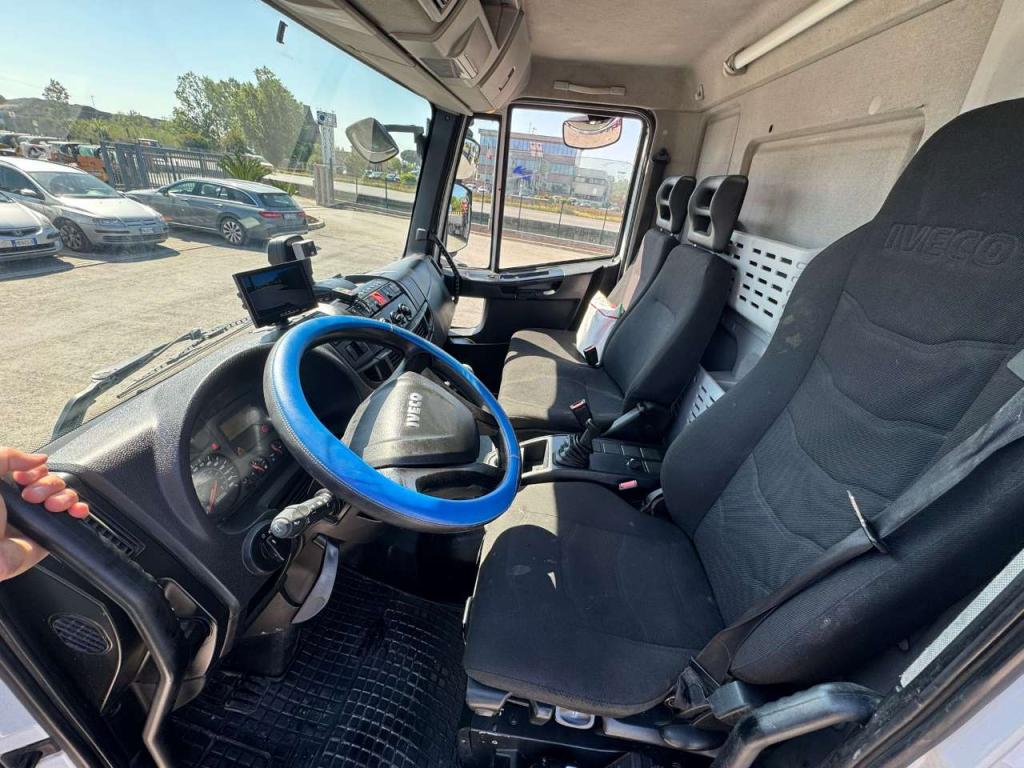 Iveco Eurocargo 180 250 Foto 7