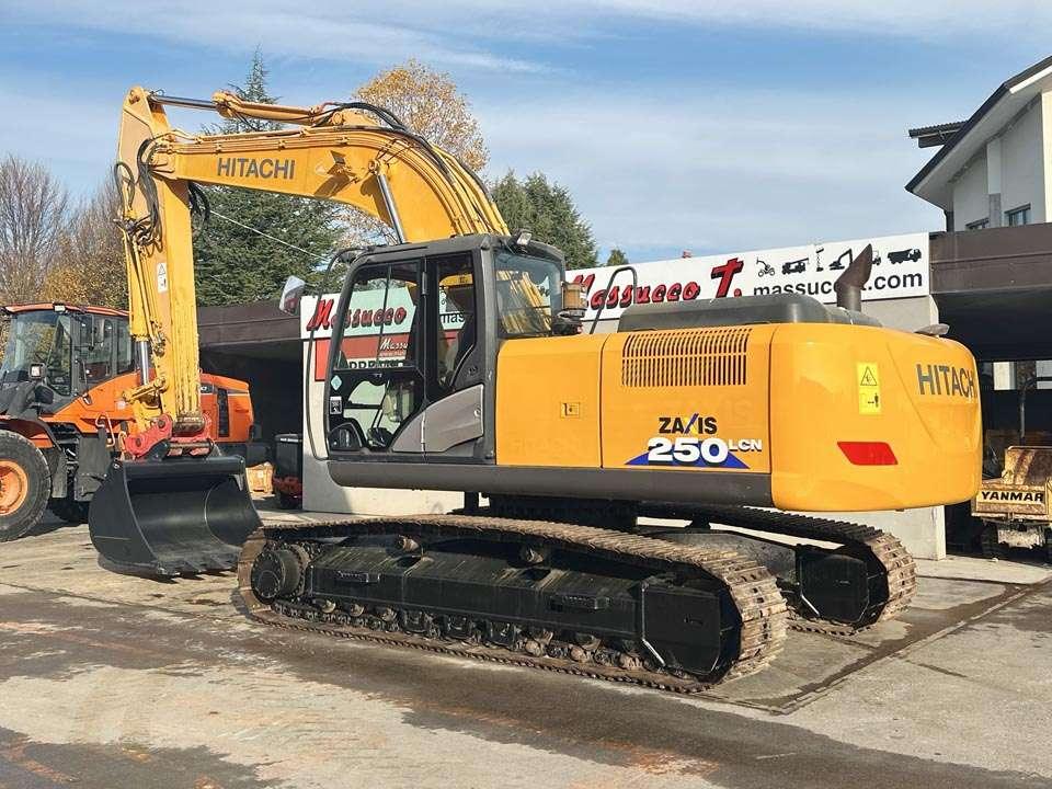 Hitachi X250LCN-5B Foto 3