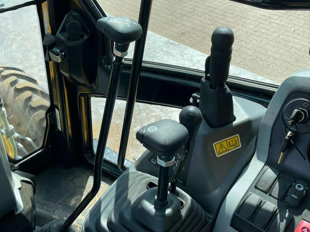 Caterpillar 424 Foto 22