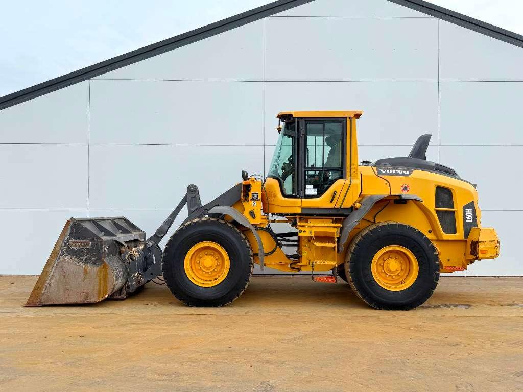 Volvo L60H - Backup Camera / Quick Coupler Foto 1