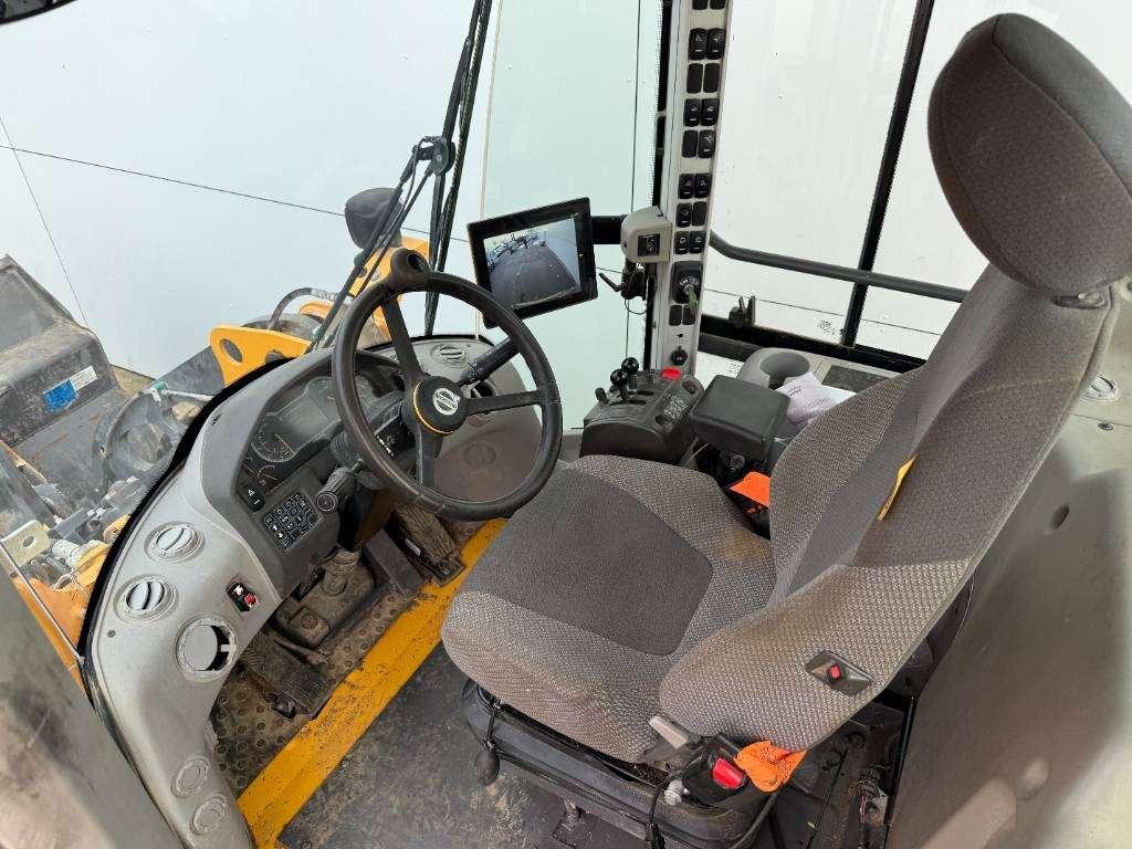 Volvo L60H - Backup Camera / Quick Coupler Foto 8