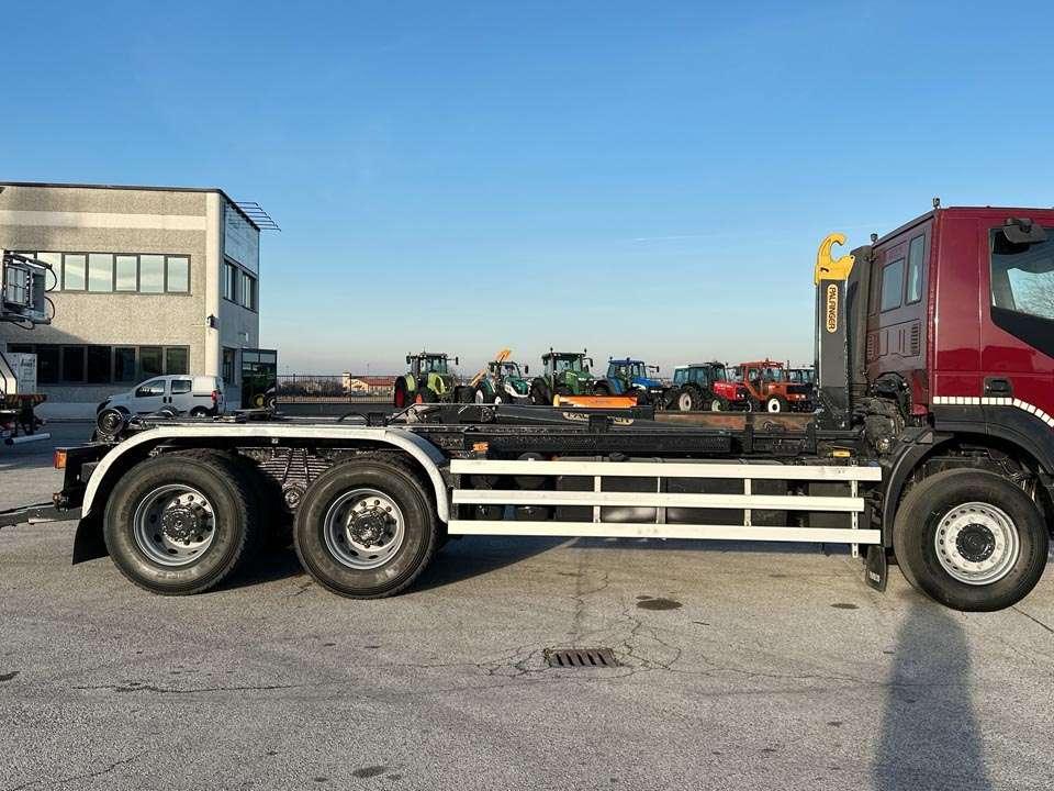 Iveco TRAKKER 450 6x4 Foto 2