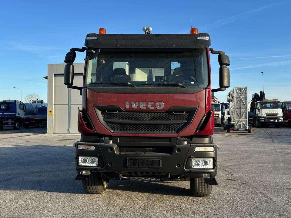 Iveco TRAKKER 450 6x4 Foto 23