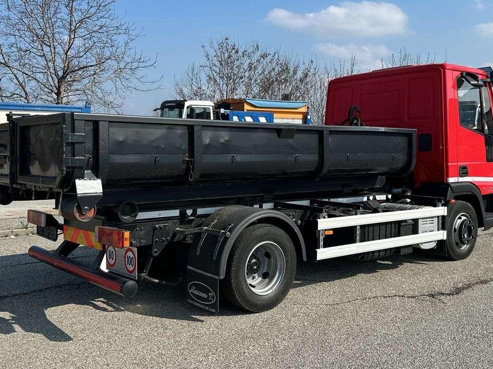 Iveco EUROCARGO 90E18 4X2 Foto 24