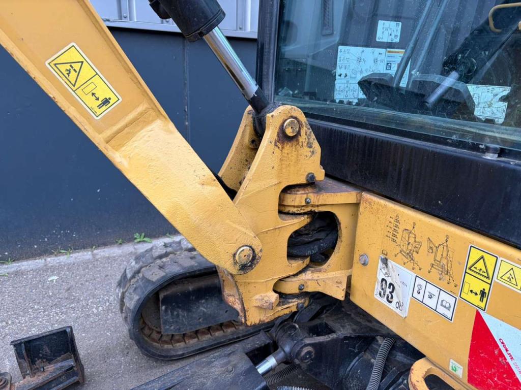 Caterpillar 301.8-05 Foto 17