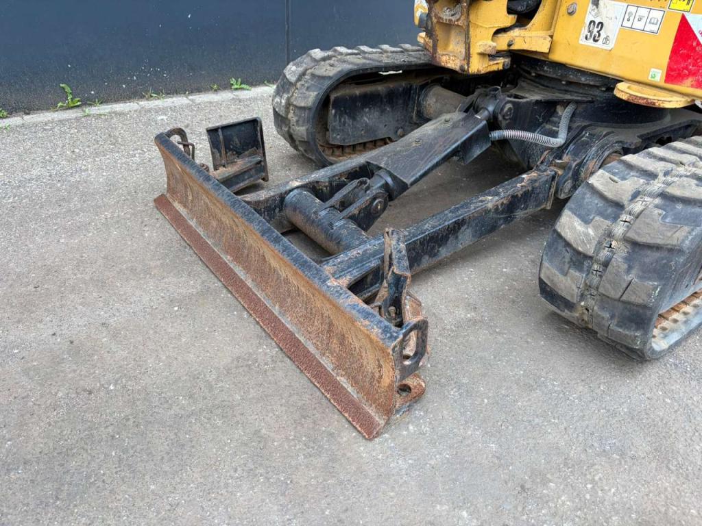 Caterpillar 301.8-05 Foto 18