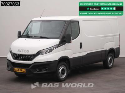 Iveco Daily 35S18 3.0L Automaat Laag Dak L2H1 3,5t Trekhaak Navi LED Airco Cruise Camera Werkplaatsinrich in vendita da BAS World B.V.